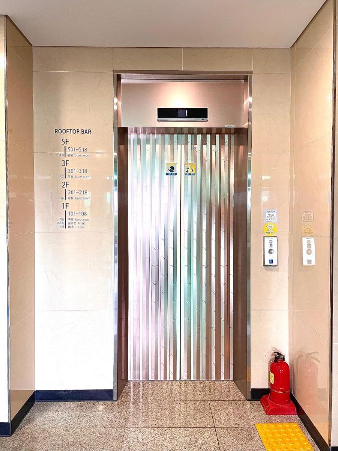 ニース ホテル 済州市 エクステリア 写真